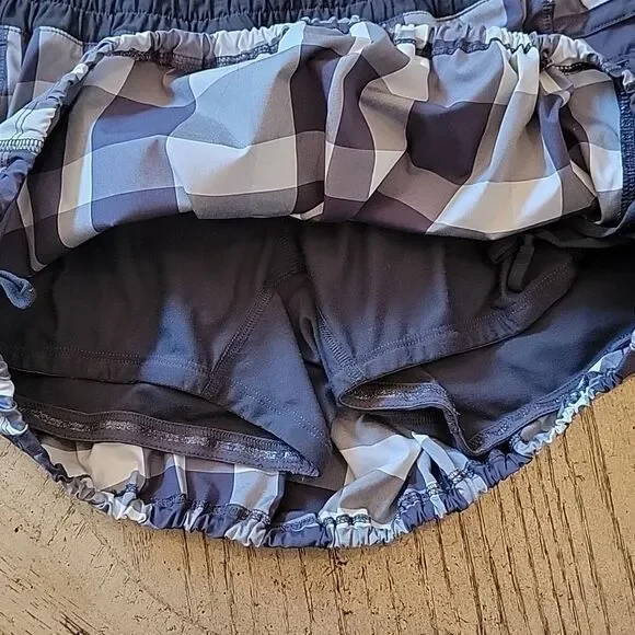 Lululemon size 8 plaid skirt skort - Picture 6 of 10